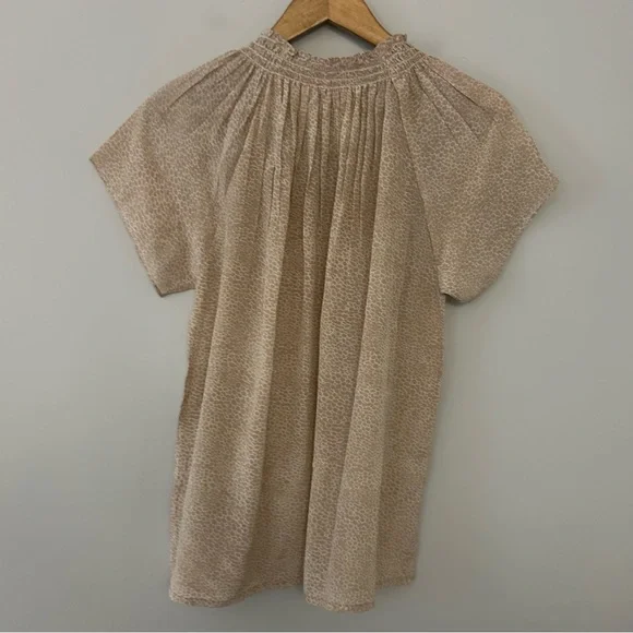 Rungolee Louise 100% Silk V-Neck Blouse in Sand Tortoise - Picture 5 of 5